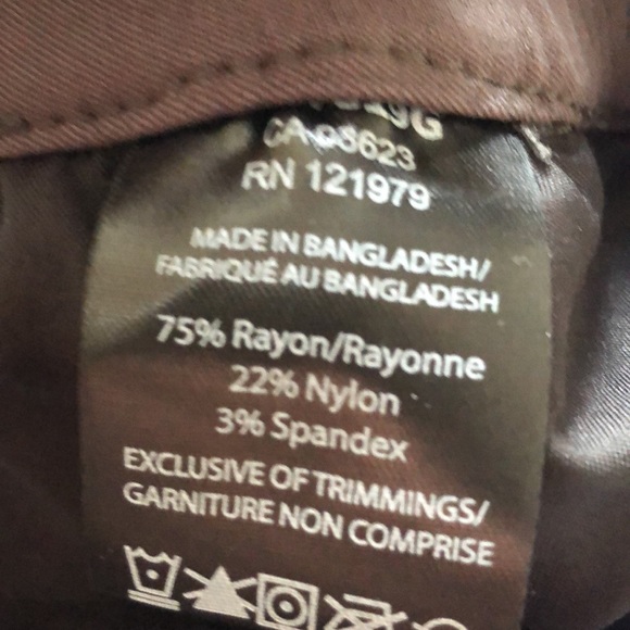 Black men stretch cargo shorts - Picture 8 of 8